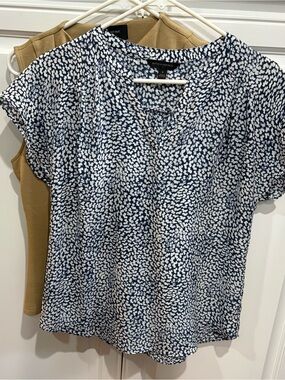 Banana Republic Navy & White Cap-Sleeve Blouse and tan sleeveless. Small.